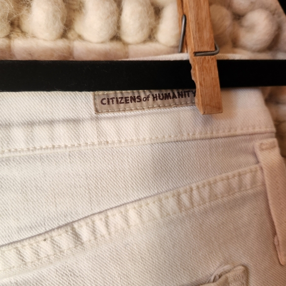 Super low rise Citizen of humanity jean shorts - Picture 6 of 11